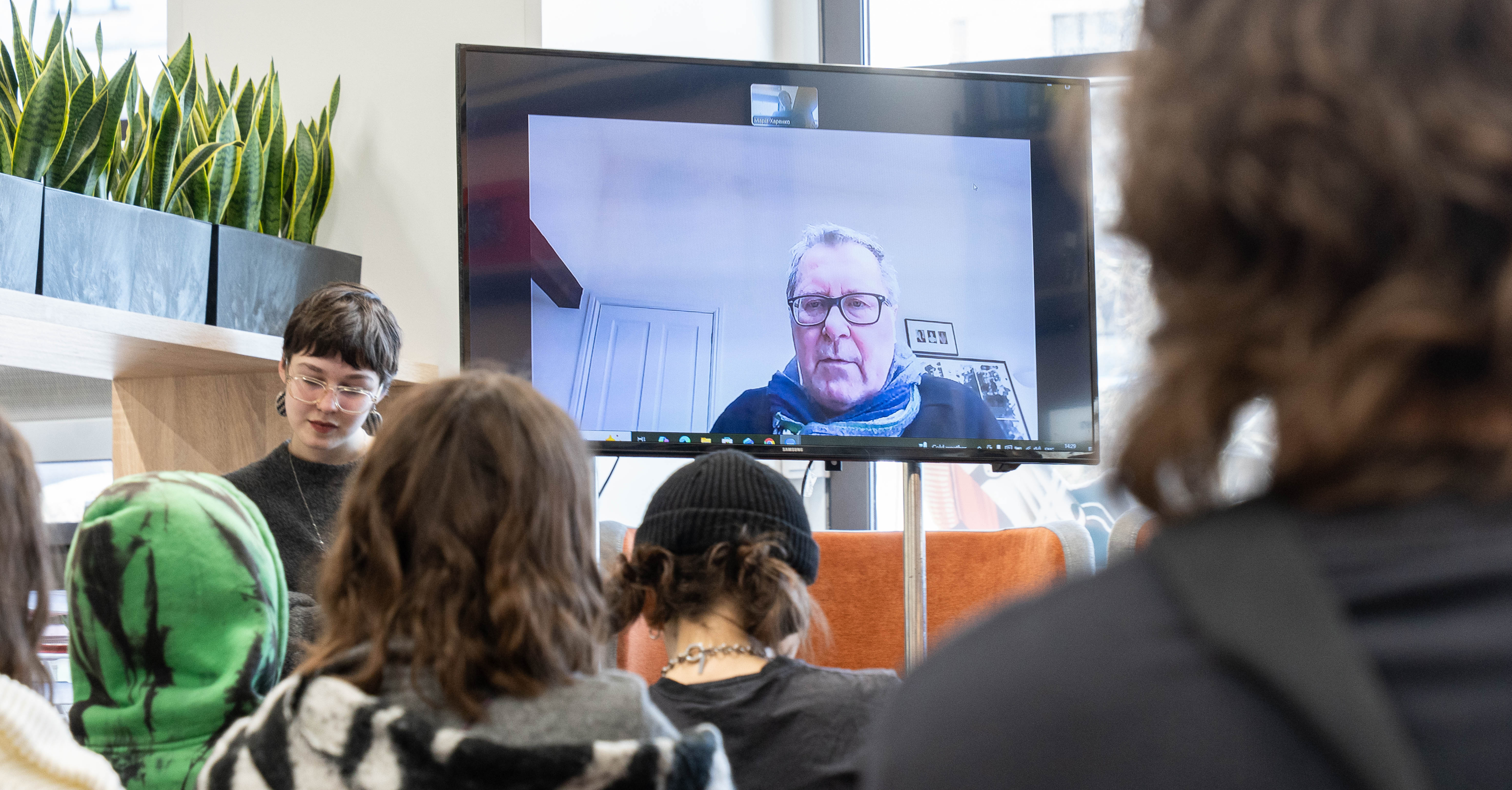 Презентація «Do/Дизайн: чому краса є початком всього» за участі автора Алана Мура