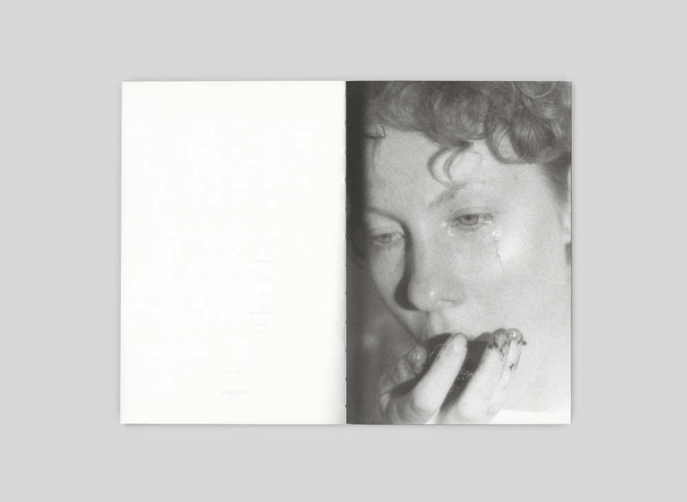 Я їду додому їсти шовковицю з дерева. Катя Лесів